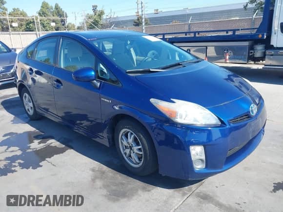 2010 Toyota Prius III with VIN JTDKN3DU7A0020692, listed as a IAAI auction lot 43295115 with 238,369 mi miles and . Bid and sale history available at DreamBid. Image 1.