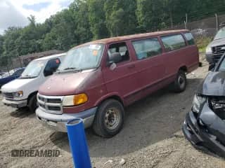 2000 Dodge Passenger with VIN 2B5WB35Z1YK155401, listed as a Copart auction lot 68095365 with 213,313 mi miles and Salvage title. Bid and sale history available at DreamBid. Image 1.