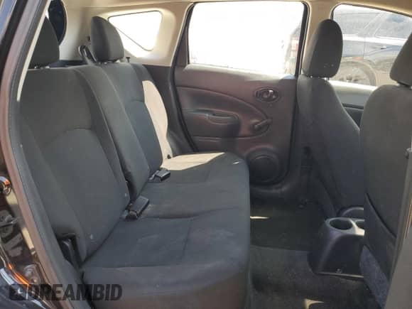 2015 Nissan Note SV z VIN 3N1CE2CP8FL354091, wystawiony jako Copart lot #81514545 z przebiegiem 123 222 mil mil oraz Szkoda całkowita • Salvage title. Historia ofert i sprzedaży dostępna na DreamBid. Obrazek 11.