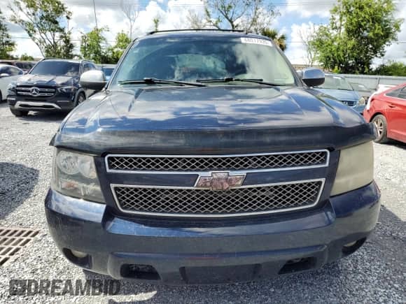 2011 Chevrolet Avalanche LTZ с VIN 3GNTKGE3XBG162064, выставлен на аукционе Copart как лот 68017935 с пробегом 286 729 миль миль и Списание • Salvage title. История ставок и продаж доступна на DreamBid. Изображение 5.