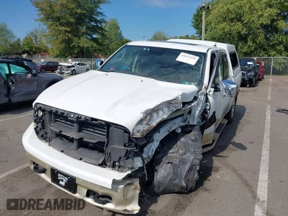 2014 Ram 1500 Longhorn z VIN 1C6RR7PT7ES368846, wystawiony jako IAAI lot #43137351 z przebiegiem 142 136 mil mil oraz . Historia ofert i sprzedaży dostępna na DreamBid. Obrazek 2.