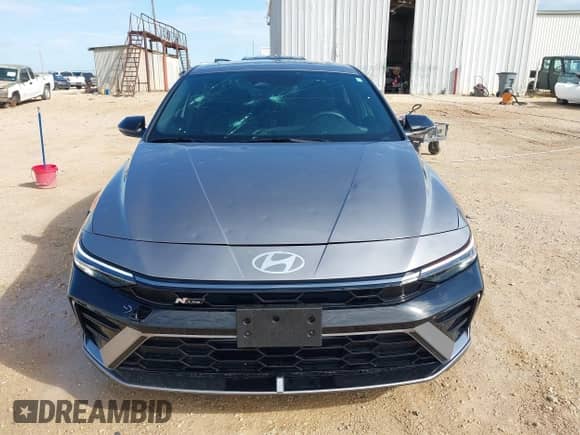 2024 Hyundai Elantra N Line z VIN KMHLR4DF4RU822245, wystawiony jako IAAI lot #42729077 z przebiegiem 4 031 mil mil oraz . Historia ofert i sprzedaży dostępna na DreamBid. Obrazek 12.