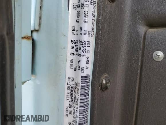 2000 Jeep Wrangler Sport z VIN 1J4FA49S9YP761383, wystawiony jako Copart lot #82173305 z przebiegiem 188 924 mil mil oraz Czysty tytuł • Clean title. Historia ofert i sprzedaży dostępna na DreamBid. Obrazek 13.