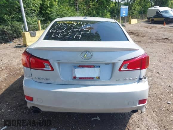 2009 Lexus IS 250 z VIN JTHCK262592029117, wystawiony jako IAAI lot #42598661 z przebiegiem 228 690 mil mil oraz . Historia ofert i sprzedaży dostępna na DreamBid. Obrazek 16.