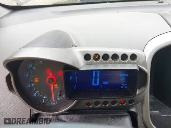 2013 Chevrolet Sonic LT with VIN 1G1JC5SH9D4193932, listed as a IAAI auction lot 41923606 with 132,339 mi miles and . Bid and sale history available at DreamBid. Image 7.
