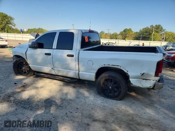 2006 Dodge 1500 SLT z VIN 1D7HU182X6S625950, wystawiony jako Copart lot #84930365 z przebiegiem 289 987 mil mil oraz Szkoda całkowita • Salvage title. Historia ofert i sprzedaży dostępna na DreamBid. Obrazek 2.