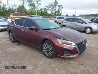 2024 Nissan Altima SV with VIN 1N4BL4DV0RN323676, listed as a IAAI auction lot 43409764 with 49,557 mi miles and . Bid and sale history available at DreamBid. Image 1.