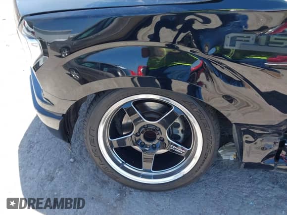 2018 Ford F-150 XL z VIN 1FTMF1CB0JKD88680, wystawiony jako IAAI lot #42866670 z przebiegiem 96 853 mil mil oraz . Historia ofert i sprzedaży dostępna na DreamBid. Obrazek 6.