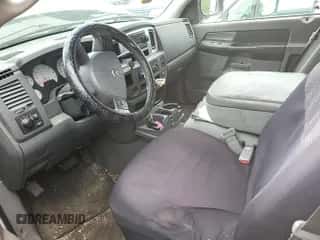 2007 Dodge 1500 SLT z VIN 1D7HA16P47J579837, wystawiony jako IAAI lot #42294591 z przebiegiem 338 929 mil mil oraz . Historia ofert i sprzedaży dostępna na DreamBid. Obrazek 1.