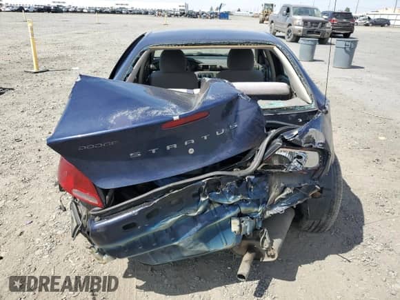 2005 Dodge Stratus SXT with VIN 1B3EL46R65N632197, listed as a Copart auction lot 67449215 with 178,719 mi miles and Salvage title. Bid and sale history available at DreamBid. Image 6.