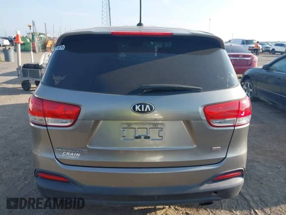 2016 Kia Sorento LX with VIN 5XYPG4A34GG041505, listed as a IAAI auction lot 42820916 with 211,799 mi miles and . Bid and sale history available at DreamBid. Image 16.