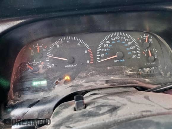 2000 Dodge 1500 with VIN 3B7HF13Y6YM236539, listed as a Copart auction lot 83866725 with 204,132 mi miles and Clean title. Bid and sale history available at DreamBid. Image 8.