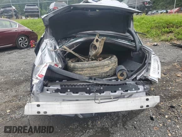 2018 Chrysler 300 Limited с VIN 2C3CCAEG6JH301759, выставлен на аукционе Copart как лот 69450665 с пробегом 124 097 миль миль и Списание • Salvage title. История ставок и продаж доступна на DreamBid. Изображение 6.