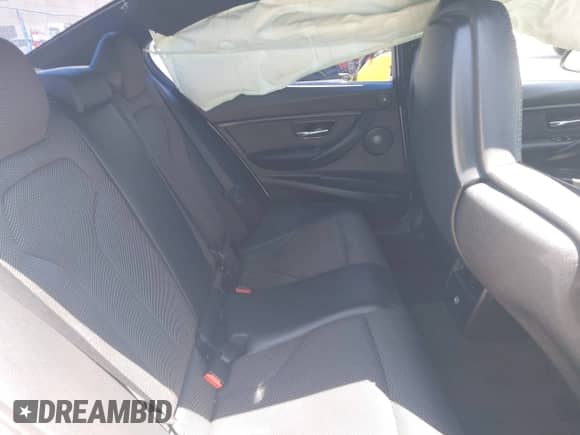 2017 BMW M3 с VIN WBS8M9C50H5G84593, выставлен на аукционе IAAI как лот 42898760 с пробегом 99 720 миль миль и . История ставок и продаж доступна на DreamBid. Изображение 8.