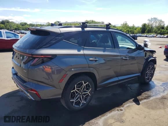 2022 Hyundai Tucson N Line z VIN KM8JFCAE5NU098775, wystawiony jako Copart lot #68469765 z przebiegiem 61 049 mil mil oraz Szkoda całkowita • Salvage title. Historia ofert i sprzedaży dostępna na DreamBid. Obrazek 3.
