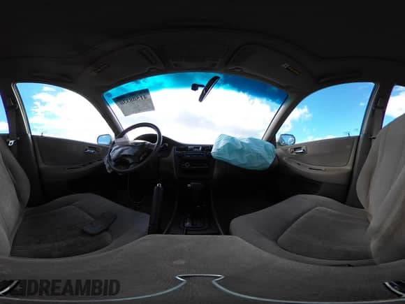 2000 Honda Accord EX z VIN 1HGCG6672YA069215, wystawiony jako IAAI lot #41508330 z przebiegiem 138 721 mil mil oraz . Historia ofert i sprzedaży dostępna na DreamBid. Obrazek 19.