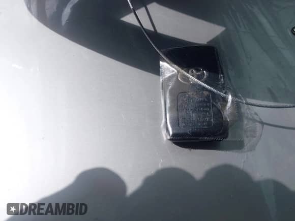 2014 Toyota Prius Three with VIN JTDKN3DU4E1830815, listed as a IAAI auction lot 43361736 with 79,137 mi miles and . Bid and sale history available at DreamBid. Image 11.