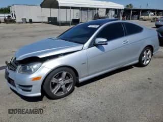 2012 Mercedes-Benz C 250 с VIN WDDGJ4HB7CF864219, выставлен на аукционе Copart как лот 56667585 с пробегом 102 563 миль миль и Списание • Salvage title. История ставок и продаж доступна на DreamBid. Изображение 1.