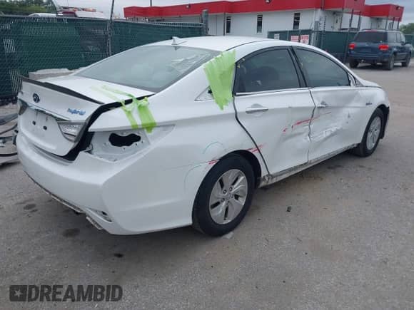 2014 Hyundai Sonata с VIN KMHEC4A48EA116971, выставлен на аукционе IAAI как лот 43035849 с пробегом 78 305 миль миль и . История ставок и продаж доступна на DreamBid. Изображение 4.