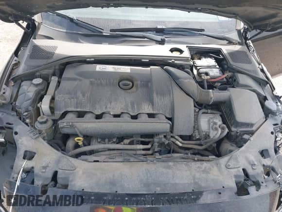 2012 Volvo S60 T6 with VIN YV1902FH2C2036128, listed as a IAAI auction lot 40015839 with 185,249 mi miles and . Bid and sale history available at DreamBid. Image 10.