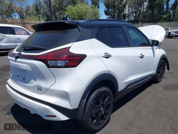 2023 Nissan Kicks SR с VIN 3N1CP5DV9PL538868, выставлен на аукционе IAAI как лот 42784522 с пробегом 24 695 миль миль и . История ставок и продаж доступна на DreamBid. Изображение 4.