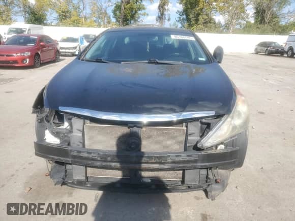 2011 Hyundai Sonata SE z VIN 5NPEC4AC3BH108583, wystawiony jako Copart lot #85166545 z przebiegiem 212 624 mil mil oraz Szkoda całkowita • Salvage title. Historia ofert i sprzedaży dostępna na DreamBid. Obrazek 5.