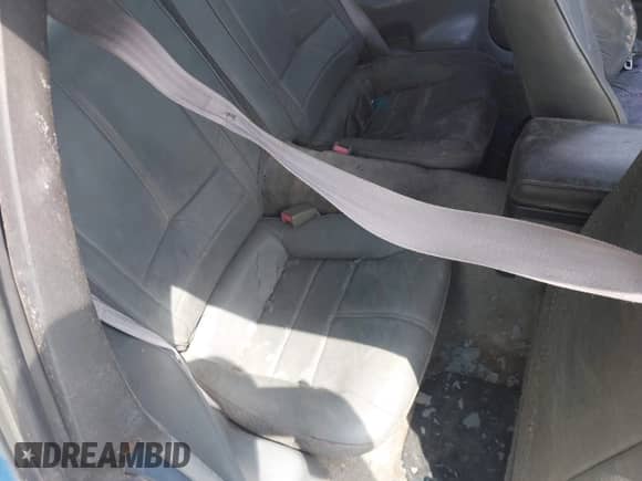 1992 Chevrolet Camaro RS z VIN 1G1FP23EXNL143383, wystawiony jako IAAI lot #43098716 z przebiegiem 181 189 mil mil oraz . Historia ofert i sprzedaży dostępna na DreamBid. Obrazek 8.