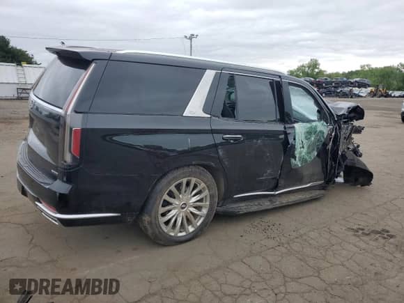2021 Cadillac Escalade Premium Luxury with VIN 1GYS4CKL4MR193058, listed as a Copart auction lot 57550955 with 47,761 mi miles and Salvage title. Bid and sale history available at DreamBid. Image 3.