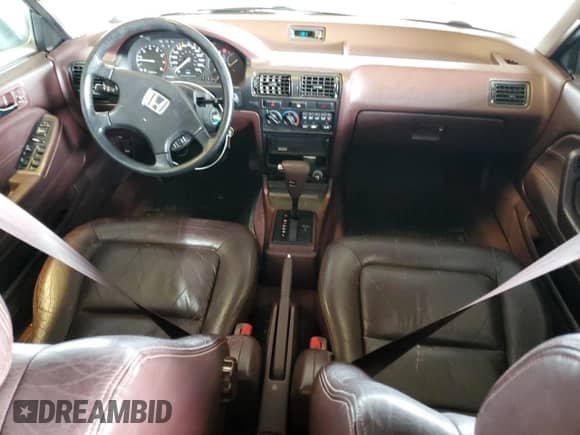 1990 Honda Accord z VIN JHMCB7666LC086038, wystawiony jako Copart lot #65686595 z przebiegiem 155 689 mil mil oraz Czysty tytuł • Clean title. Historia ofert i sprzedaży dostępna na DreamBid. Obrazek 8.