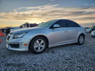 2015 Chevrolet Cruze LT с VIN 1G1PC5SBXF7155035, выставлен на аукционе Copart как лот 90405955 с пробегом 113 127 миль миль и Чистый • Clean title. История ставок и продаж доступна на DreamBid. Изображение 1.