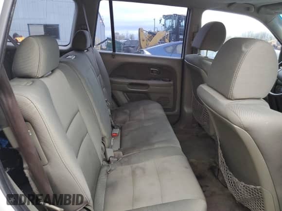 2006 Honda Pilot LX z VIN 5FNYF28116B039992, wystawiony jako Copart lot #52158205 z przebiegiem 225 616 mil mil oraz Szkoda całkowita • Salvage title. Historia ofert i sprzedaży dostępna na DreamBid. Obrazek 11.