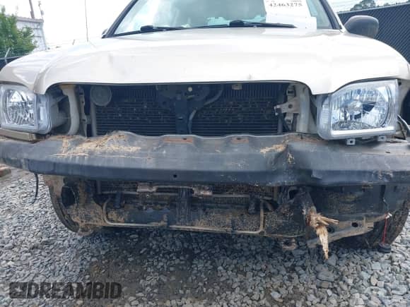 2001 Nissan Pathfinder LE with VIN JN8DR07X11W511715, listed as a IAAI auction lot 42463275 with 278,511 mi miles and . Bid and sale history available at DreamBid. Image 6.