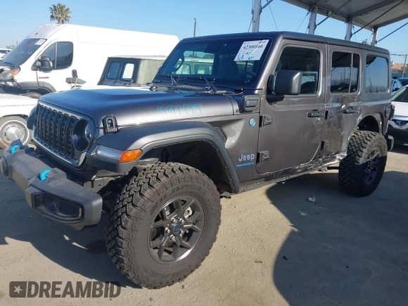 2024 Jeep Wrangler Sport S z VIN 1C4RJXN60RW317474, wystawiony jako IAAI lot #42300146 z przebiegiem 3 633 mil mil oraz . Historia ofert i sprzedaży dostępna na DreamBid. Obrazek 18.