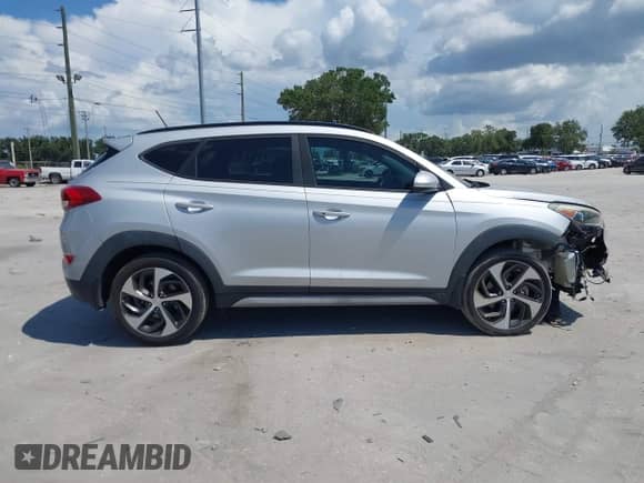 2017 Hyundai Tucson Sport with VIN KM8J33A21HU575334, listed as a IAAI auction lot 42951968 with 89,991 mi miles and . Bid and sale history available at DreamBid. Image 13.
