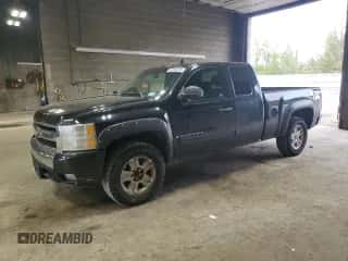 2007 Chevrolet Silverado 1500 1LT z VIN 2GCEK190171509697, wystawiony jako Copart lot #80943505 z przebiegiem 264 365 mil mil oraz Czysty tytuł • Clean title. Historia ofert i sprzedaży dostępna na DreamBid. Obrazek 1.