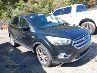 2017 Ford Escape SE с VIN 1FMCU9G90HUB30712, выставлен на аукционе IAAI как лот 43419363 с пробегом 190 984 миль миль и . История ставок и продаж доступна на DreamBid. Изображение 1.