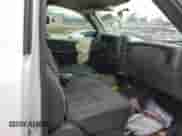 2007 Chevrolet Silverado 2500HD Work Truck z VIN 1GCHC24U57E150220, wystawiony jako Copart lot #82593304 z przebiegiem Nie podano mil oraz Szkoda całkowita • Salvage title. Historia ofert i sprzedaży dostępna na DreamBid. Obrazek 10.