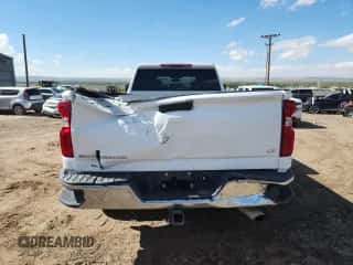 2020 Chevrolet Silverado 2500HD LT z VIN 1GC1YNE7XLF248161, wystawiony jako Copart lot #71749955 z przebiegiem 152 509 mil mil oraz Szkoda całkowita • Salvage title. Historia ofert i sprzedaży dostępna na DreamBid. Obrazek 6.