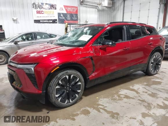 2024 Chevrolet Blazer EV eAWD RS с VIN 3GNKDCRJ9RS163625, выставлен на аукционе IAAI как лот 42553354 с пробегом 18 406 миль миль и . История ставок и продаж доступна на DreamBid. Изображение 2.