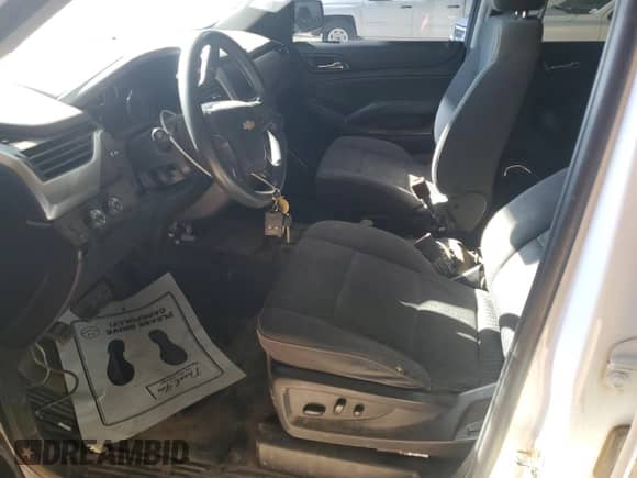 2020 Chevrolet Tahoe Commercial z VIN 1GNSKFEC9LR144596, wystawiony jako Copart lot #80207135 z przebiegiem 206 266 mil mil oraz Czysty tytuł • Clean title. Historia ofert i sprzedaży dostępna na DreamBid. Obrazek 7.