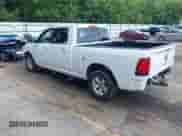 2016 Ram 1500 Outdoorsman z VIN 1C6RR7TM7GS326050, wystawiony jako IAAI lot #42678281 z przebiegiem 153 750 mil mil oraz . Historia ofert i sprzedaży dostępna na DreamBid. Obrazek 3.