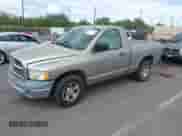 2003 Dodge 1500 ST z VIN 1D7HA16N03J544141, wystawiony jako IAAI lot #43199961 z przebiegiem 146 082 mil mil oraz . Historia ofert i sprzedaży dostępna na DreamBid. Obrazek 2.