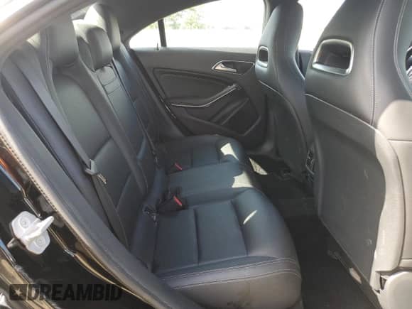 2017 Mercedes-Benz CLA 250 с VIN WDDSJ4EB0HN486045, выставлен на аукционе Copart как лот 68926015 с пробегом Не указан миль и Списание • Salvage title. История ставок и продаж доступна на DreamBid. Изображение 10.