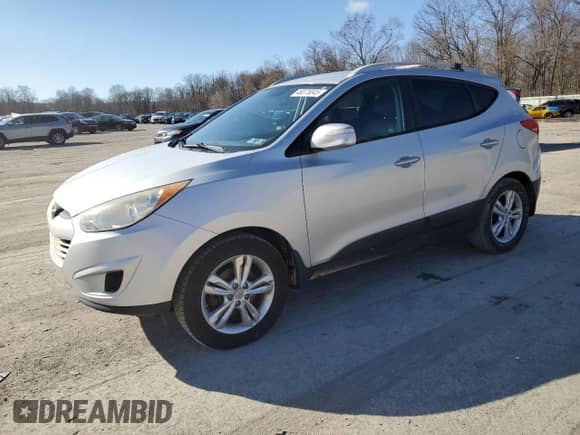 2012 Hyundai Tucson Limited z VIN KM8JUCAC7CU395869, wystawiony jako Copart lot #49375045 z przebiegiem 190 592 mil mil oraz Czysty tytuł • Clean title. Historia ofert i sprzedaży dostępna na DreamBid. Obrazek 1.