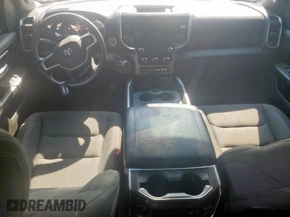 2021 Ram 1500 Big Horn z VIN 1C6SRFFTXMN674403, wystawiony jako Copart lot #68167215 z przebiegiem 101 886 mil mil oraz Szkoda całkowita • Salvage title. Historia ofert i sprzedaży dostępna na DreamBid. Obrazek 8.