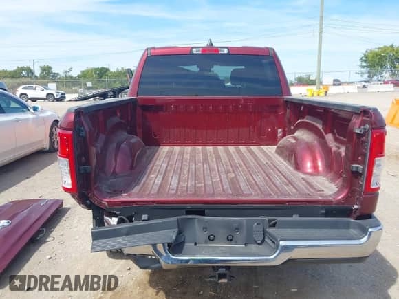 2022 Ram 1500 Big Horn z VIN 1C6RRFFG7NN339411, wystawiony jako IAAI lot #43089139 z przebiegiem 51 918 mil mil oraz . Historia ofert i sprzedaży dostępna na DreamBid. Obrazek 17.