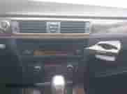 2007 BMW 3 Series 328i z VIN WBAWB33577PV72467, wystawiony jako IAAI lot #43137715 z przebiegiem 185 657 mil mil oraz . Historia ofert i sprzedaży dostępna na DreamBid. Obrazek 14.