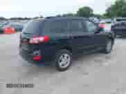 2012 Hyundai Santa Fe GLS z VIN 5XYZG3ABXCG093158, wystawiony jako IAAI lot #42653374 z przebiegiem 233 400 mil mil oraz . Historia ofert i sprzedaży dostępna na DreamBid. Obrazek 4.