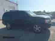 2011 Chevrolet Tahoe LT z VIN 1GNSCBE09BR140039, wystawiony jako IAAI lot #42728213 z przebiegiem 229 460 mil mil oraz . Historia ofert i sprzedaży dostępna na DreamBid. Obrazek 13.