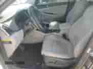 2017 Hyundai Tucson Value z VIN KM8J3CA29HU550150, wystawiony jako Copart lot #59811605 z przebiegiem 93 640 mil mil oraz Szkoda całkowita • Salvage title. Historia ofert i sprzedaży dostępna na DreamBid. Obrazek 7.